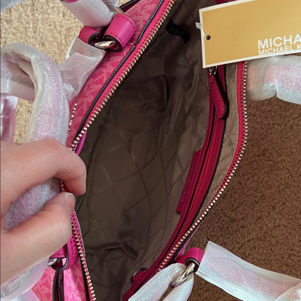 Michael Kors Sullivan Small Logo Top-Zip Tote Bag - Picture 7 of 10